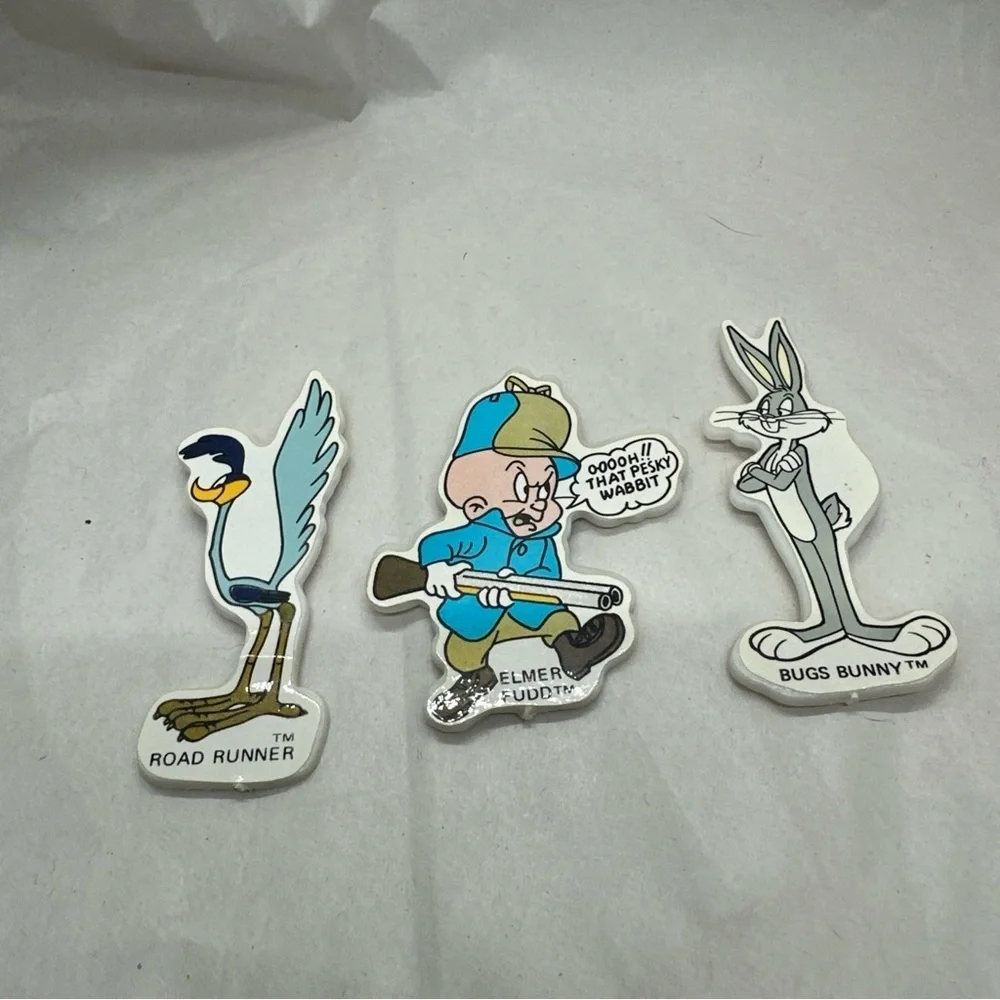 Warner Bros. Cartoon Character Magnets - Blue, Gray, White - Picture 4 of 4